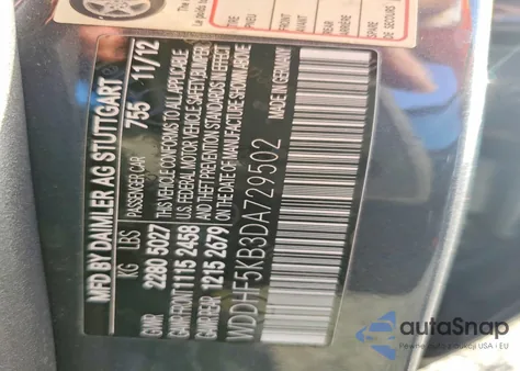 2013 Mercedes-Benz E 350 z USA, uszkodzony, nr VIN WDDHF5KB3DA729502